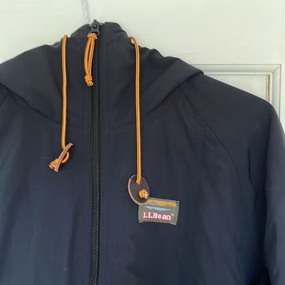 L.L. Bean coat - Picture 3 of 5